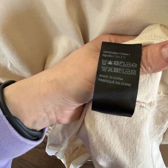 Mo & Co Looney Tunes XS Graphic‎ Tee Shirt Tweety Bugs Bunny Sylvester Daffy - Picture 12 of 12